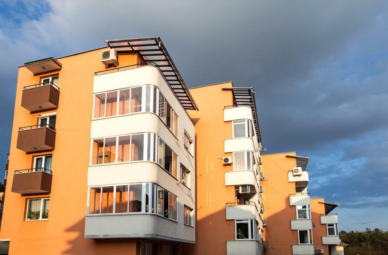 Danny House Veliko Tŭrnovo Exterior photo